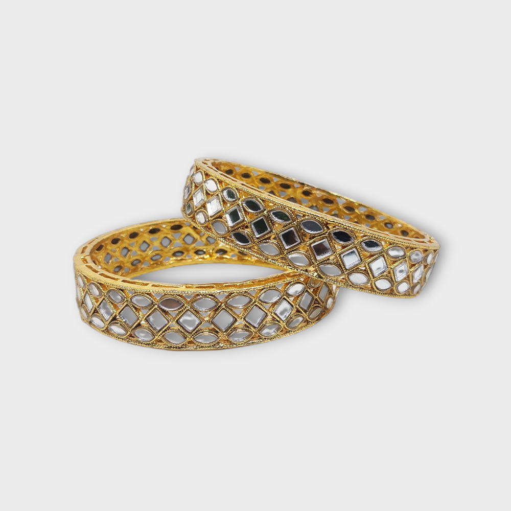 Mazak Metal Bangle/Kangan, Pack of 1 Pair (2 Pieces), Gold Tone